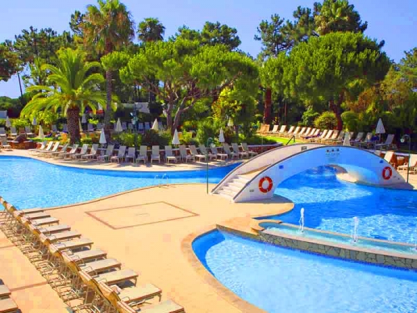 Four Seasons Country Club